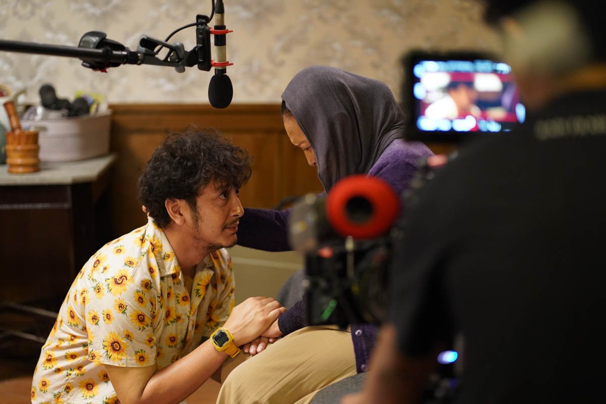 Behind The Scene 4
